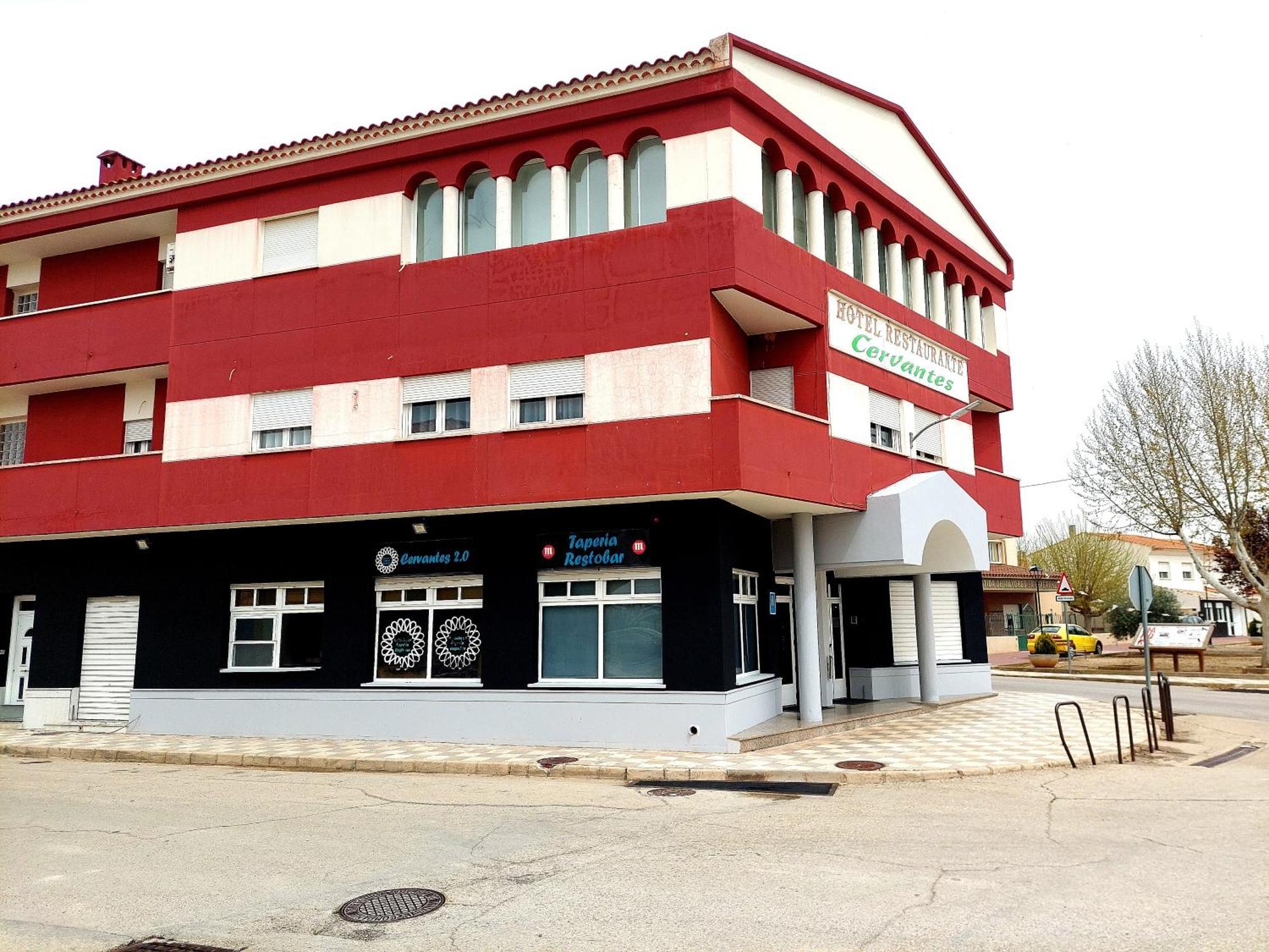 Hotel Cervantes Mahora Exterior photo